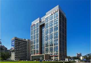 白云山精华烟酰胺精华液能改善暗黄吗